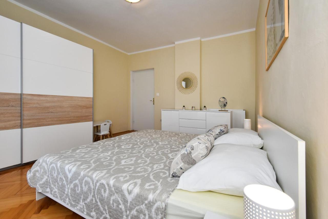 Apartment Sunny Side ซาดาร์ ภายนอก รูปภาพ