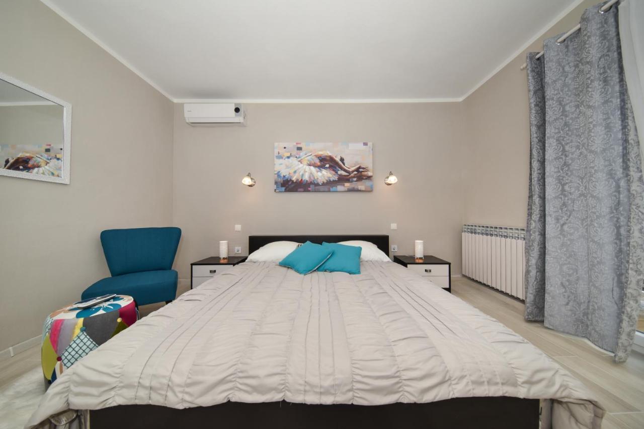 Apartment Sunny Side ซาดาร์ ภายนอก รูปภาพ